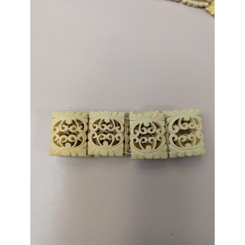 Vintage Chinese Handcarved Fish bone Chinese fortune bracelets As Is Lot Of 5 - Picture 5 of 6
